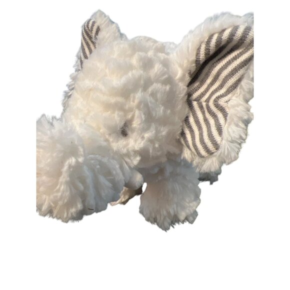 Mary Meyer Elephant Plush Musical Wind Up Afrique Minuet Soft Sewn Eyes Infant - Picture 2 of 6